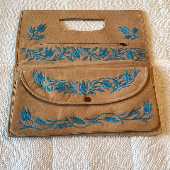 Vintage Purse - Picture 2 of 14